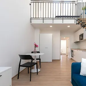 Apartament Mezonet - Postovska Centr