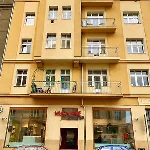 Blue Rose Karlsbad